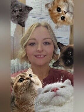 Meet your Posher, April